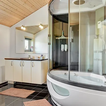 Guthmar - 350m To The Fjord By Interhome *