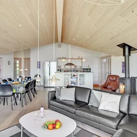 Guthmar - 350m To The Fjord By Interhome *