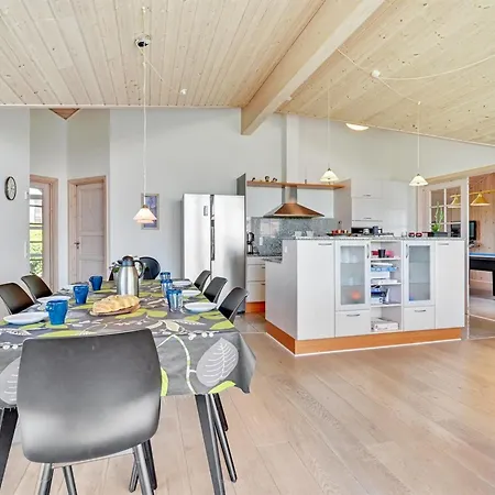 Guthmar - 350m To The Fjord By Interhome Feriehus